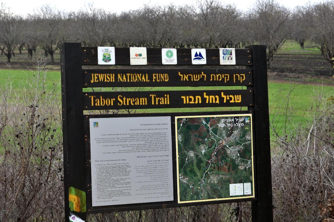 Pearl Of The Valley Hotel Kfar Tavor 외부 사진